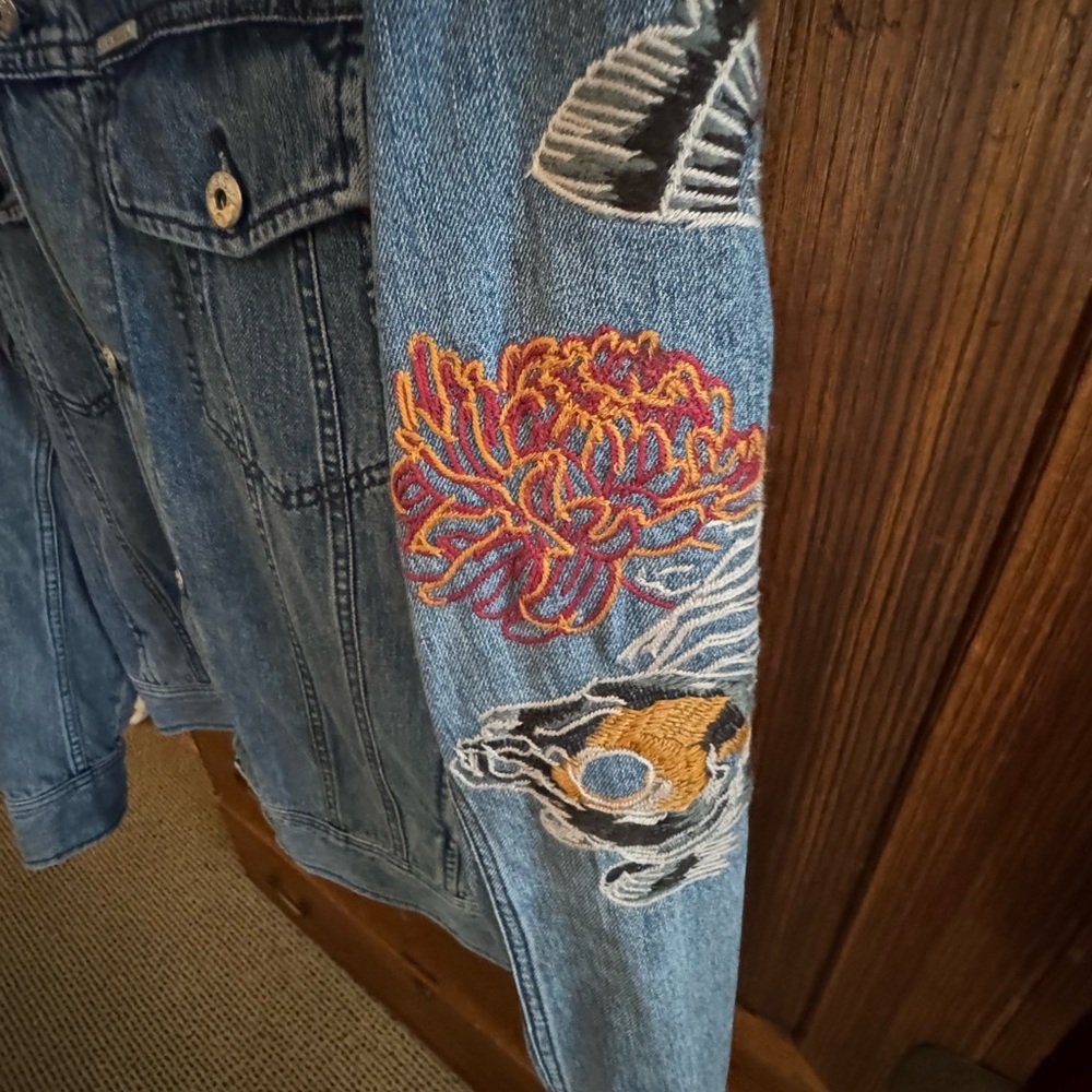 Diesel Men’s Denim Jacket with Floral Embroidery size L - Picture 4 of 14